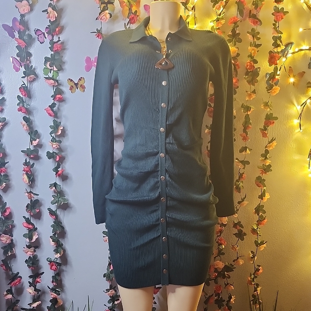 Almost Famous Black Ruched Long Sleeve Dress